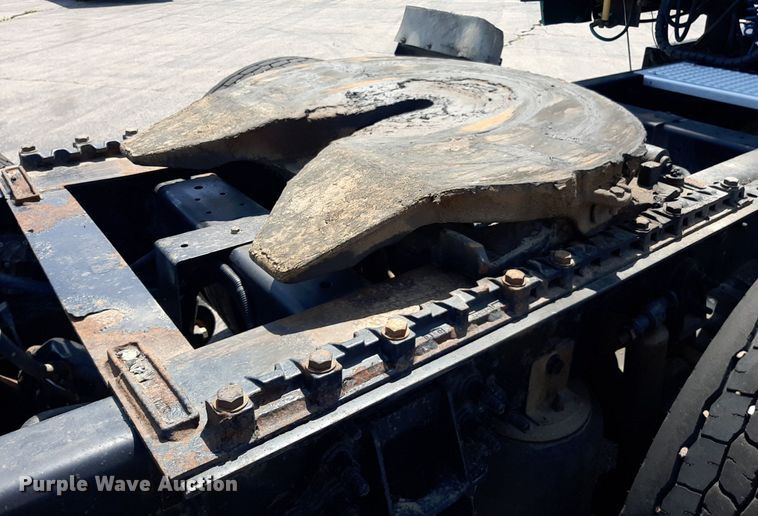 image for item DO3115 2011 International Pro Star Premium  semi truck