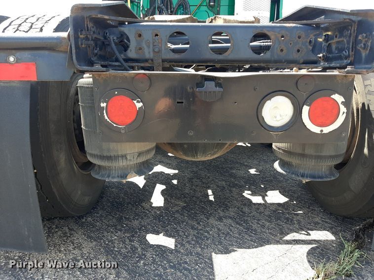 image for item DO3115 2011 International Pro Star Premium  semi truck