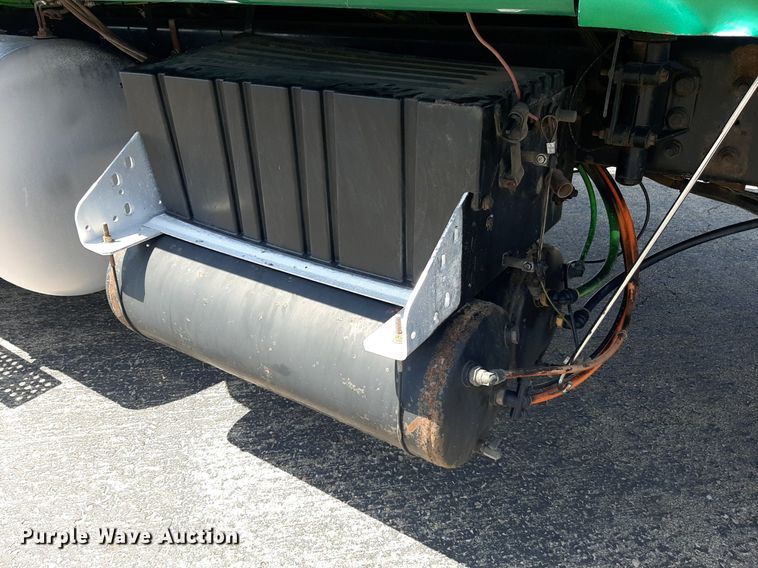 image for item DO3115 2011 International Pro Star Premium  semi truck