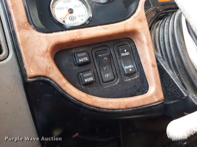 image for item DO3115 2011 International Pro Star Premium  semi truck