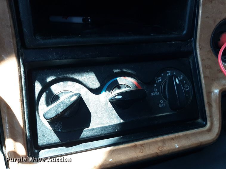 image for item DO3115 2011 International Pro Star Premium  semi truck