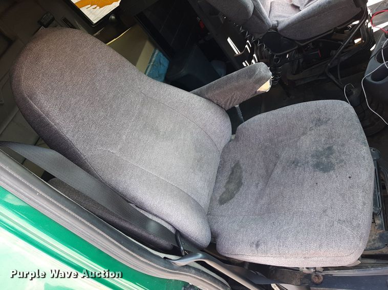 image for item DO3115 2011 International Pro Star Premium  semi truck