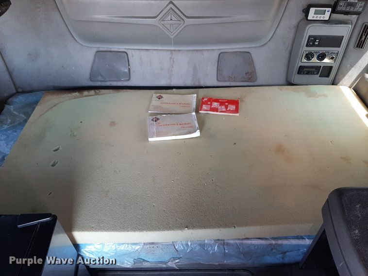 image for item DO3115 2011 International Pro Star Premium  semi truck