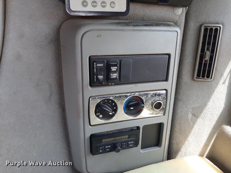 image for item DO3115 2011 International Pro Star Premium  semi truck