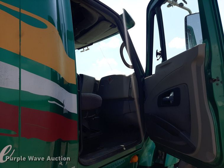 image for item DO3115 2011 International Pro Star Premium  semi truck