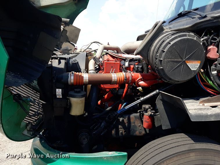 image for item DO3115 2011 International Pro Star Premium  semi truck