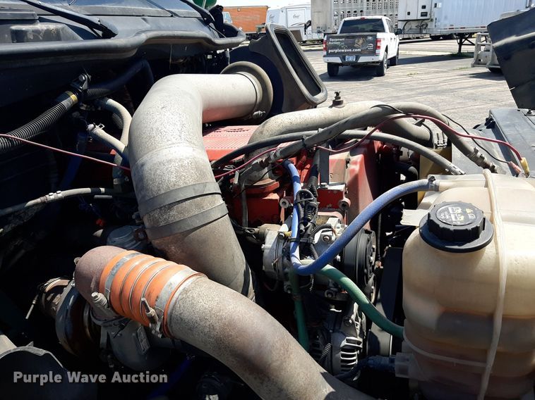 image for item DO3115 2011 International Pro Star Premium  semi truck