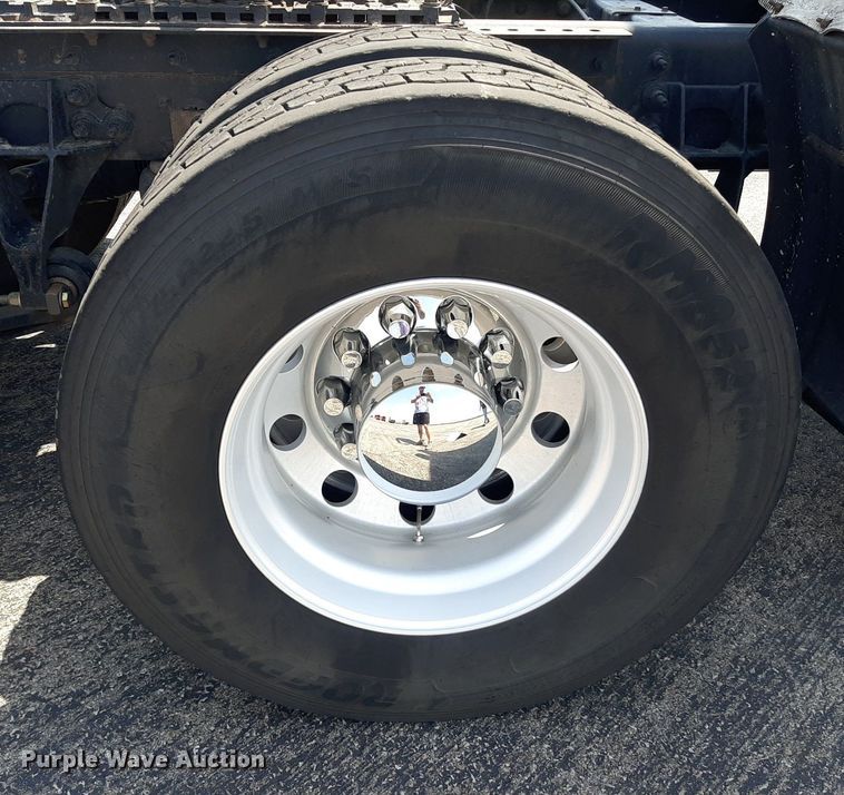 image for item DO3115 2011 International Pro Star Premium  semi truck