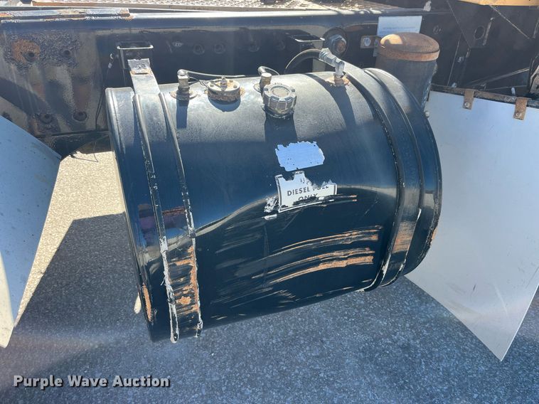 image for item DP2052 2012 Kalmar Ottawa 4x2  yard truck