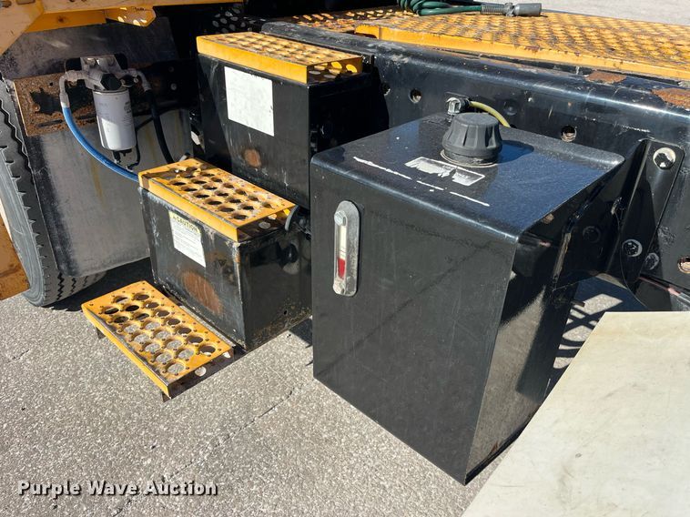 image for item DP2052 2012 Kalmar Ottawa 4x2  yard truck