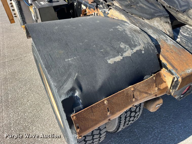 image for item DP2052 2012 Kalmar Ottawa 4x2  yard truck