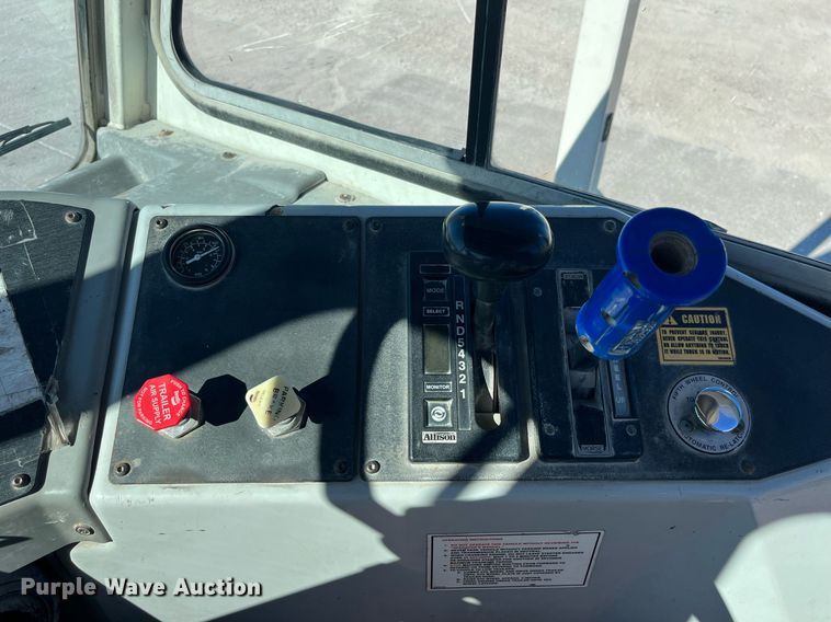 image for item DP2052 2012 Kalmar Ottawa 4x2  yard truck