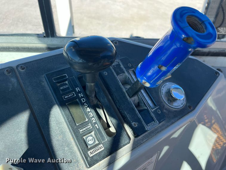 image for item DP2052 2012 Kalmar Ottawa 4x2  yard truck