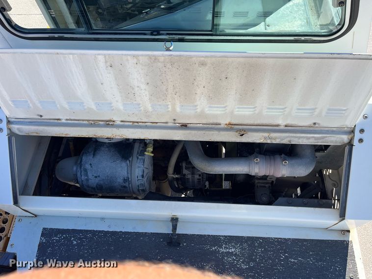 image for item DP2052 2012 Kalmar Ottawa 4x2  yard truck