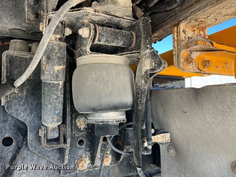 image for item DP2052 2012 Kalmar Ottawa 4x2  yard truck