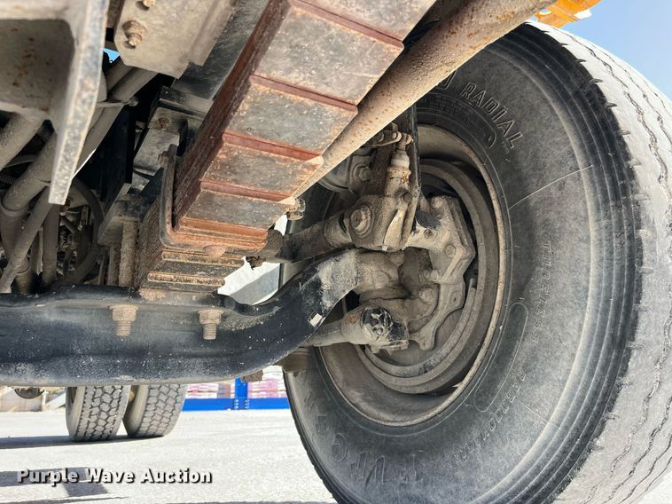 image for item DP2052 2012 Kalmar Ottawa 4x2  yard truck