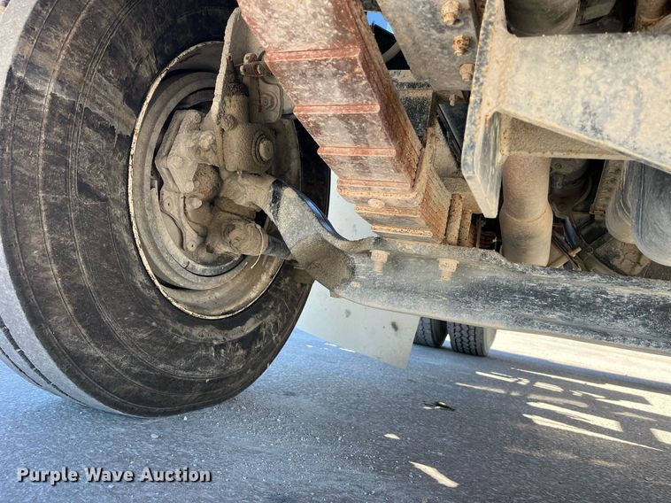 image for item DP2052 2012 Kalmar Ottawa 4x2  yard truck