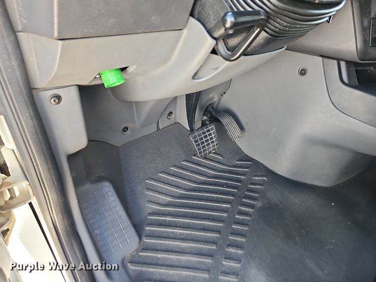 image for item DP2325 2018 International LT625  semi truck