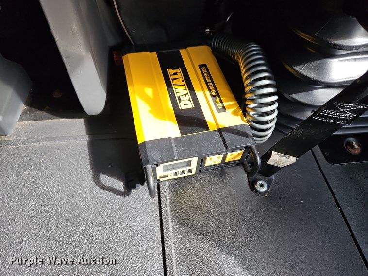 image for item DP2325 2018 International LT625  semi truck