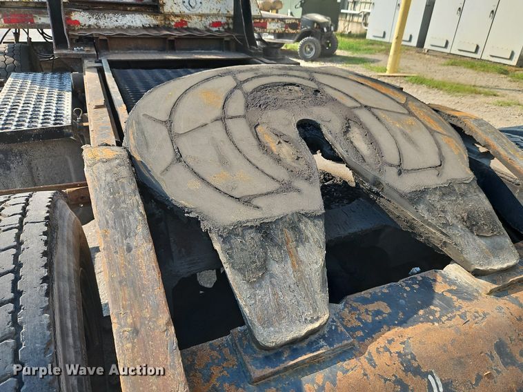 image for item DP2339 Capacity YT30  yard truck