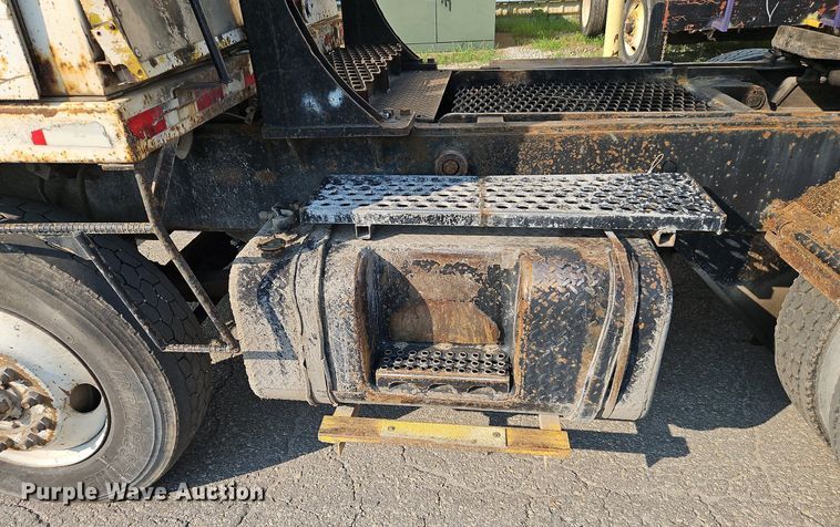 image for item DP2339 Capacity YT30  yard truck