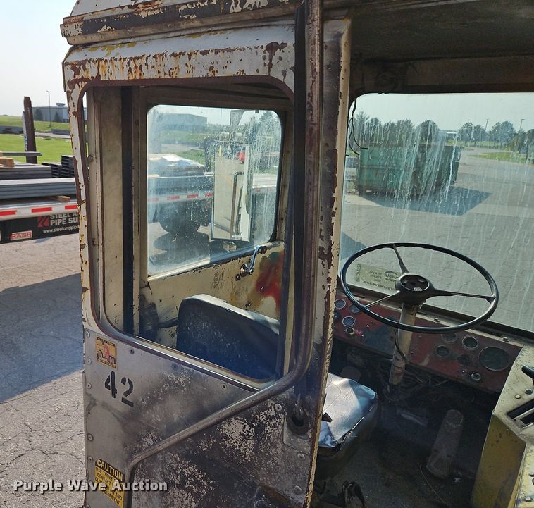 image for item DP2339 Capacity YT30  yard truck