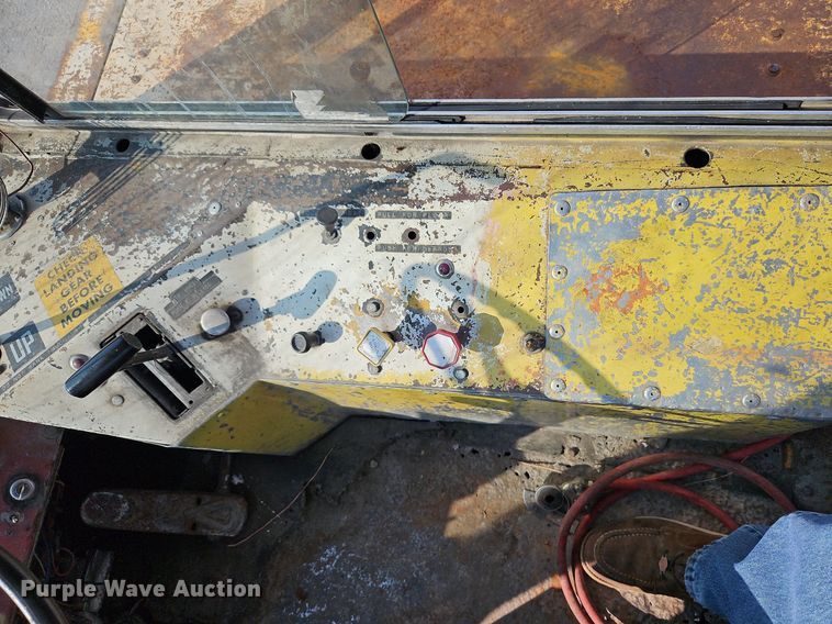 image for item DP2339 Capacity YT30  yard truck