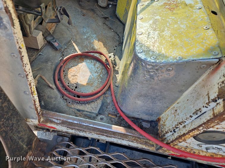 image for item DP2339 Capacity YT30  yard truck