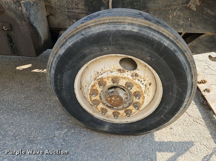 image for item DP2339 Capacity YT30  yard truck