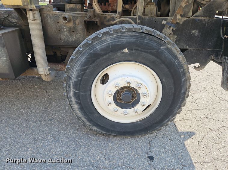 image for item DP2341 Capacity  yard truck