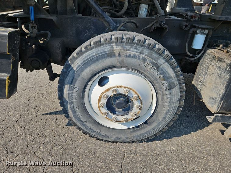 image for item DP2341 Capacity  yard truck