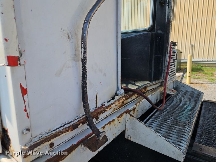 image for item DP2342 Capacity YT30  yard truck