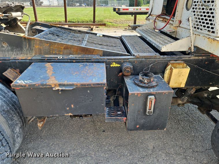 image for item DP2342 Capacity YT30  yard truck