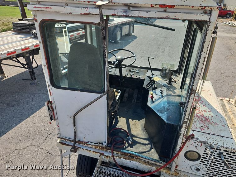 image for item DP2342 Capacity YT30  yard truck