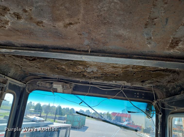 image for item DP2342 Capacity YT30  yard truck