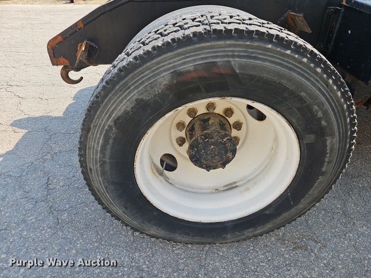 image for item DP2342 Capacity YT30  yard truck