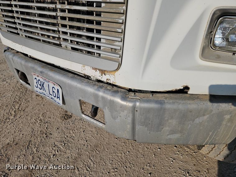 image for item DP2347 2000 Freightliner FL80  roll-off container truck