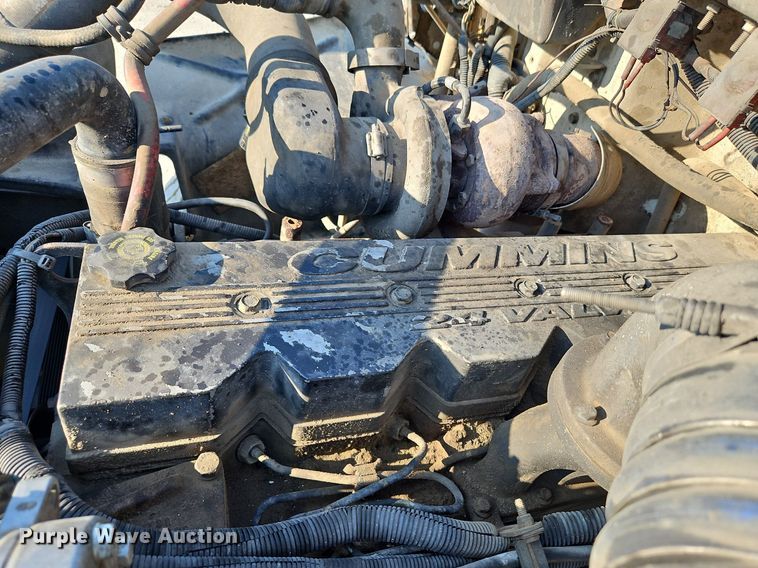 image for item DP2347 2000 Freightliner FL80  roll-off container truck