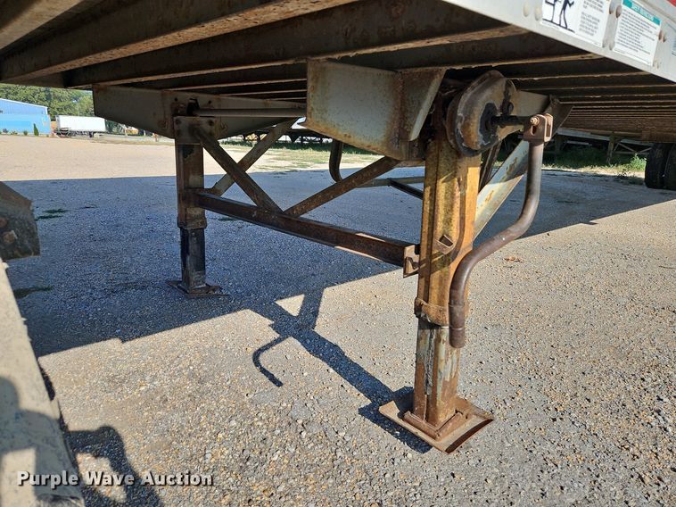 image for item DP2348 1995 Fruehauf FBHLP-9 1.5-NF2-53W  dry van trailer