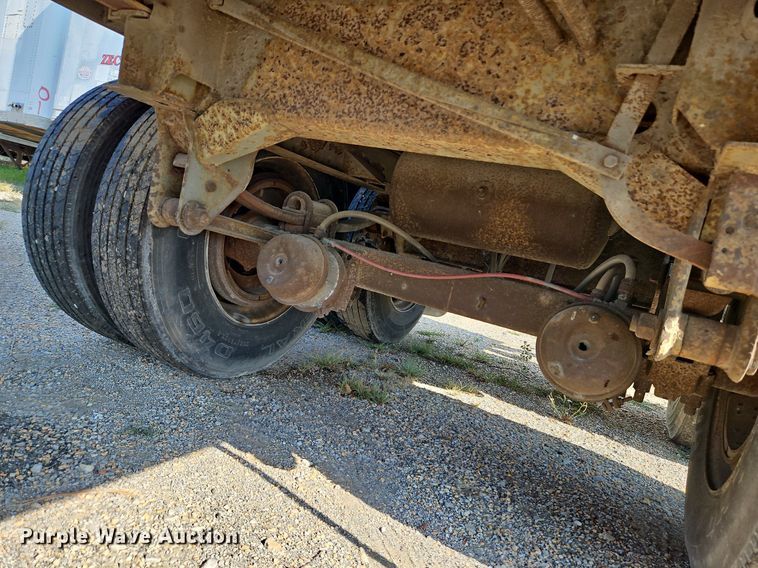 image for item DP2348 1995 Fruehauf FBHLP-9 1.5-NF2-53W  dry van trailer