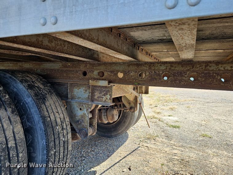 image for item DP2348 1995 Fruehauf FBHLP-9 1.5-NF2-53W  dry van trailer