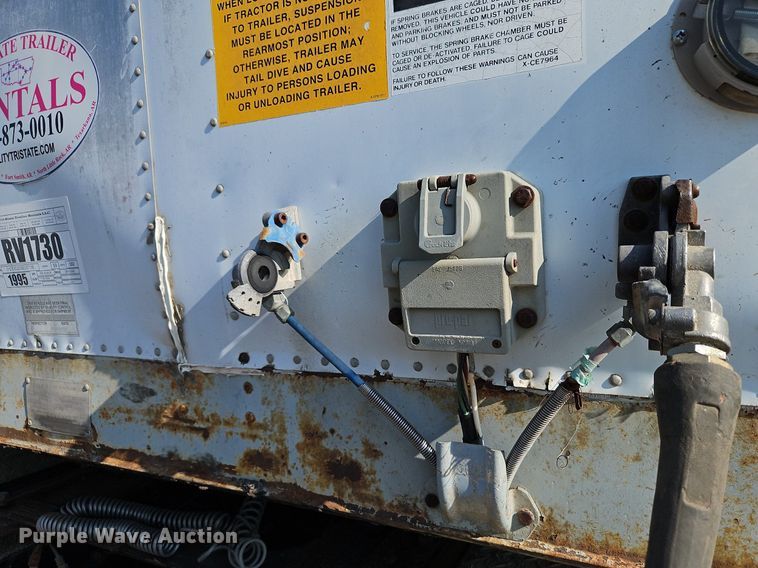 image for item DP2348 1995 Fruehauf FBHLP-9 1.5-NF2-53W  dry van trailer