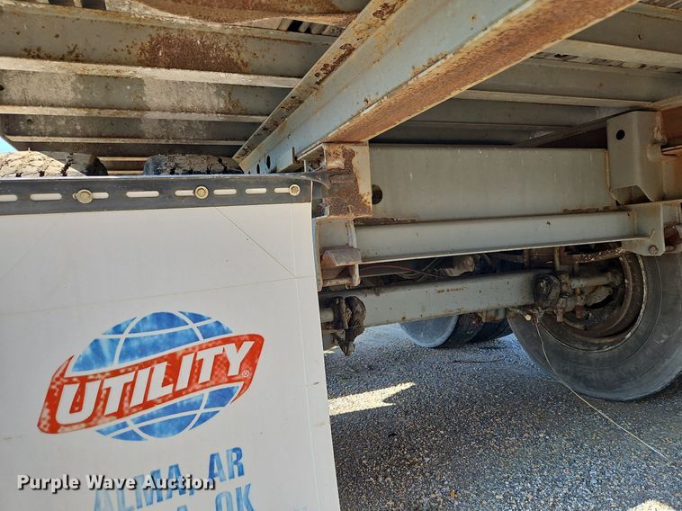 image for item DP2349 1994 Fruehauf FBHLP9 1.5-NF2-53N  dry van trailer