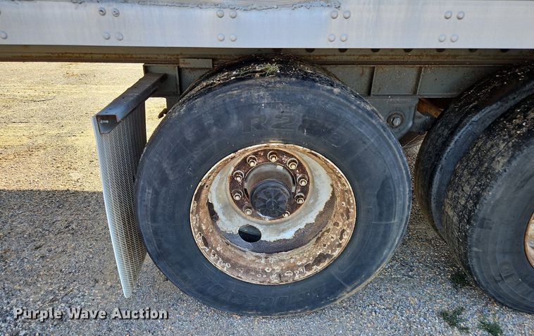 image for item DP2349 1994 Fruehauf FBHLP9 1.5-NF2-53N  dry van trailer