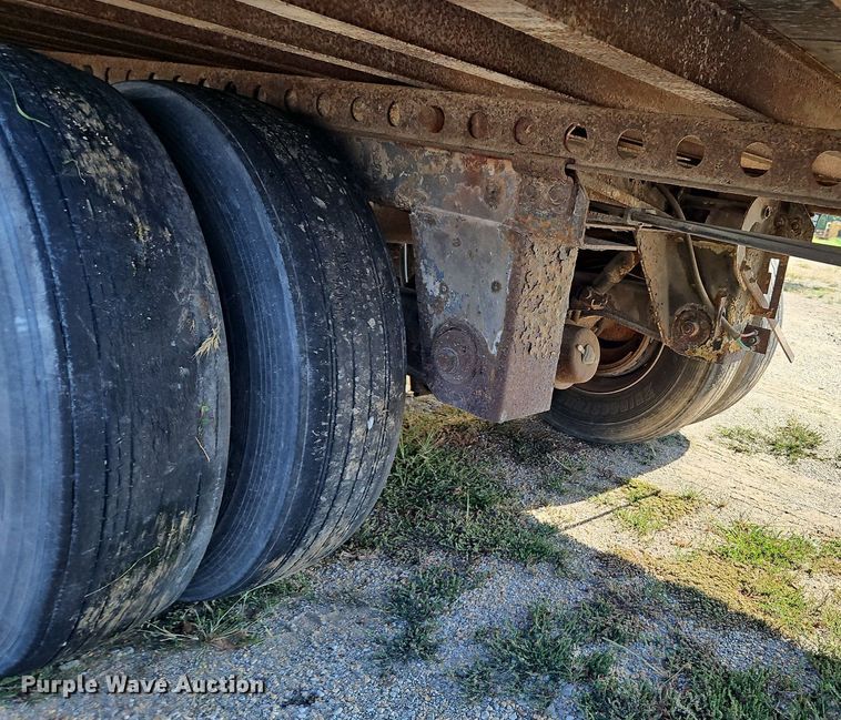 image for item DP2351 1997 Trailmobile 01JA-1RAY  dry van trailer