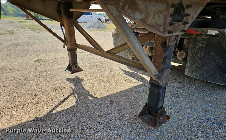 image for item DP2352 2005 Great Dane 7011TZ-1A  dry van trailer