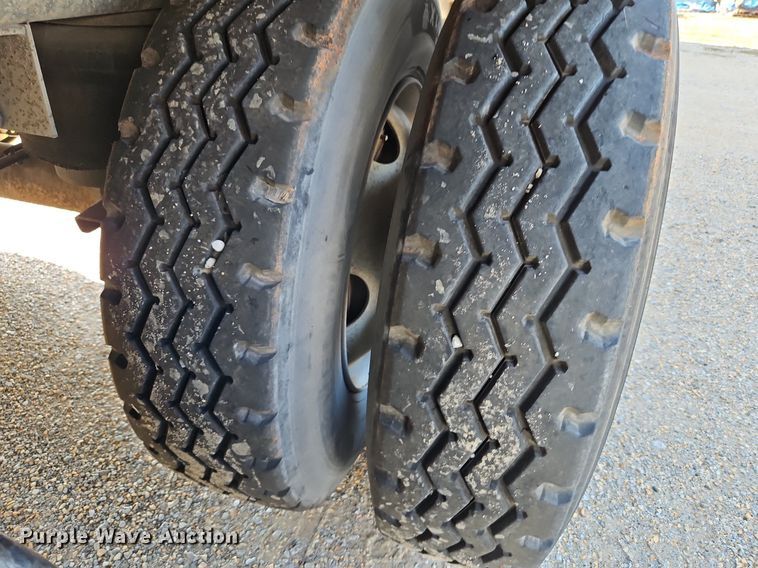 image for item DP2352 2005 Great Dane 7011TZ-1A  dry van trailer