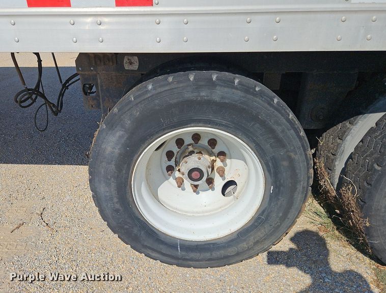 image for item DP2352 2005 Great Dane 7011TZ-1A  dry van trailer