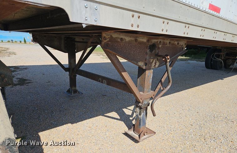 image for item DP2353 1995 Stoughton AVW-535T-S-C  dry van trailer