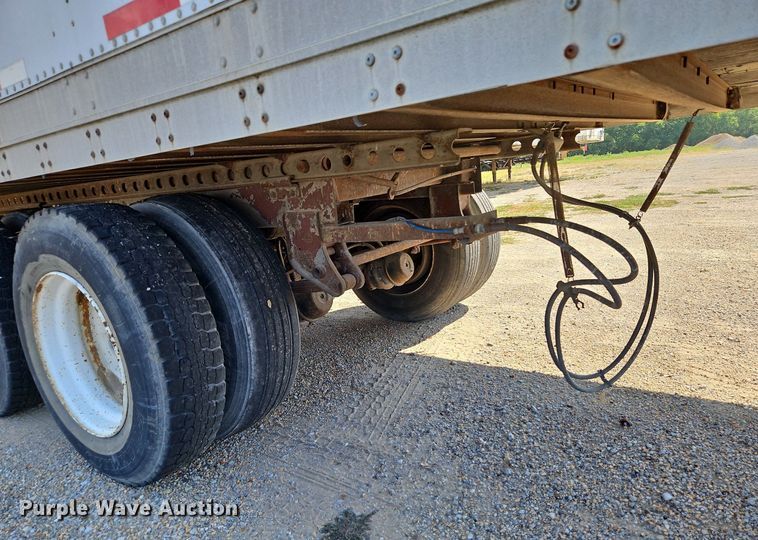 image for item DP2353 1995 Stoughton AVW-535T-S-C  dry van trailer